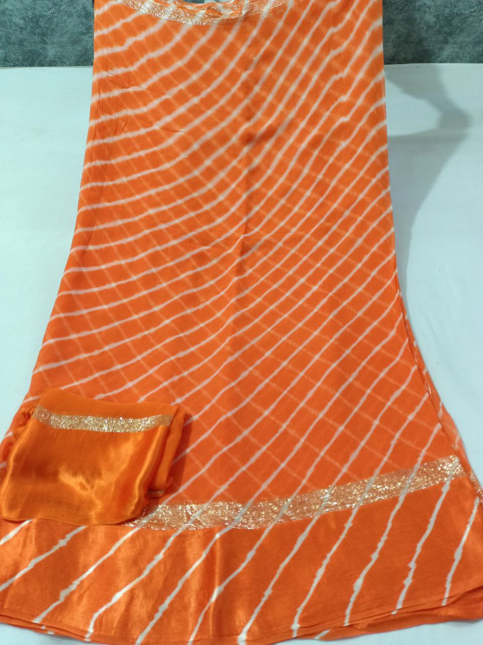 Pure Georgette Hand-Dyed Leheriya Saree with Satin Border, Matching Plain Blouse