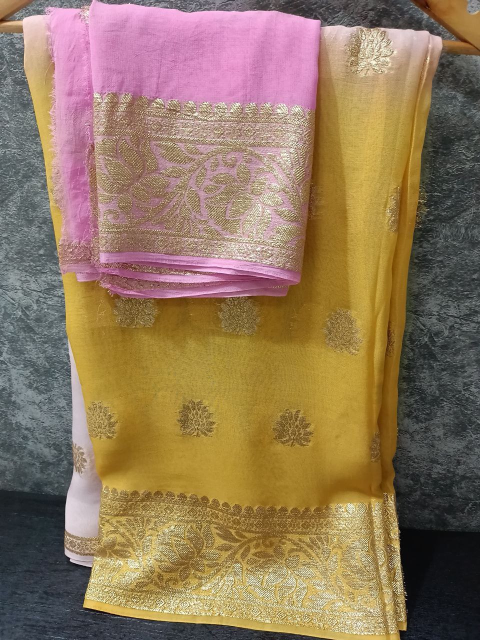 Pure Georgette Multi-Dyed Saree with Zari Weaving Border and Buta Design