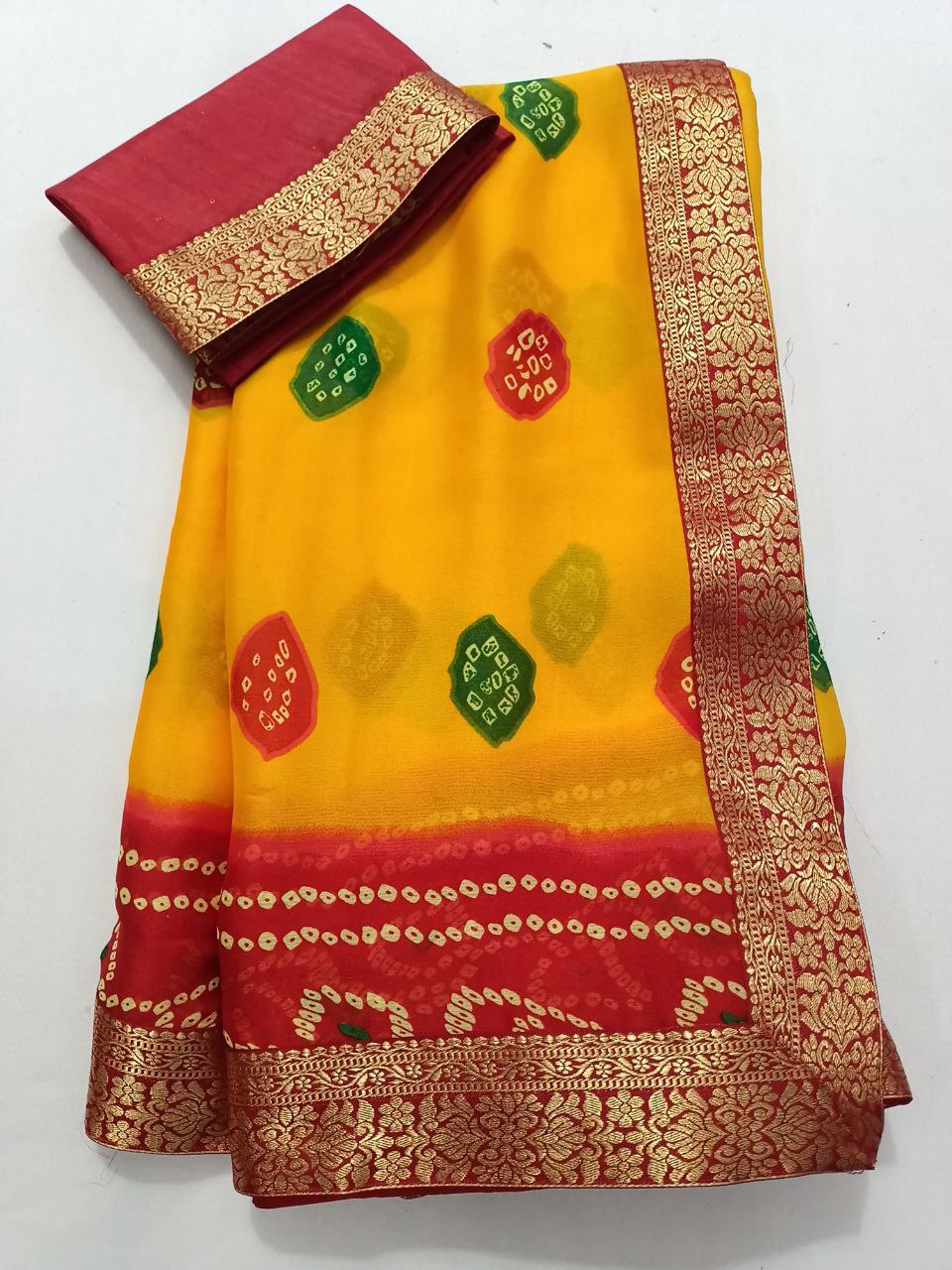 Georgette Bandhani Piliya Saree with Banarasi Weaving Border – Ethnic Elegance for Festive Occasions