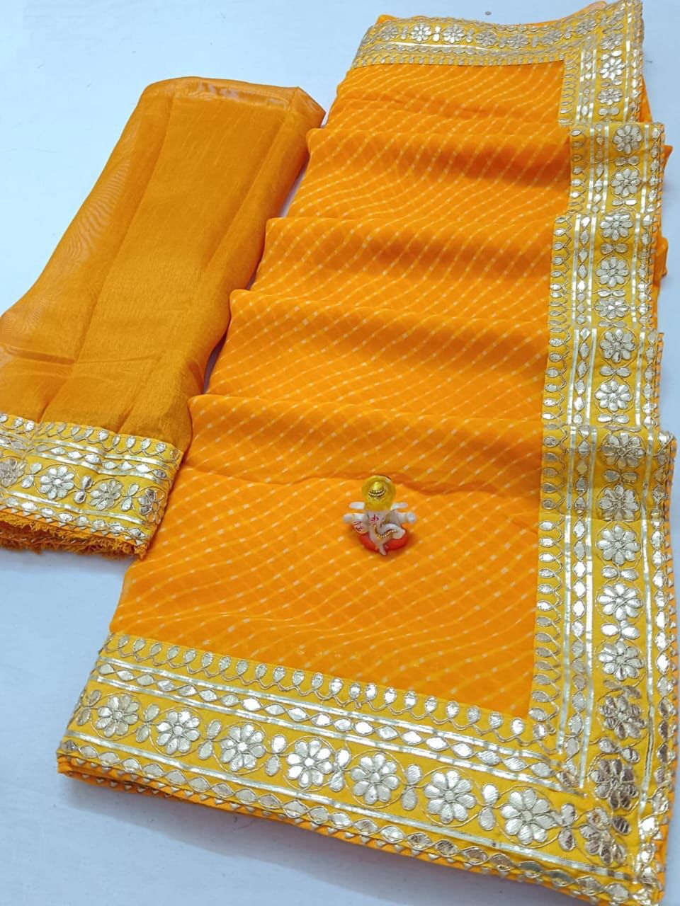 Elegant Pure Georgette Saree with Beautiful Mothra Design & Gotta Heavy Border - KANHASAREE
