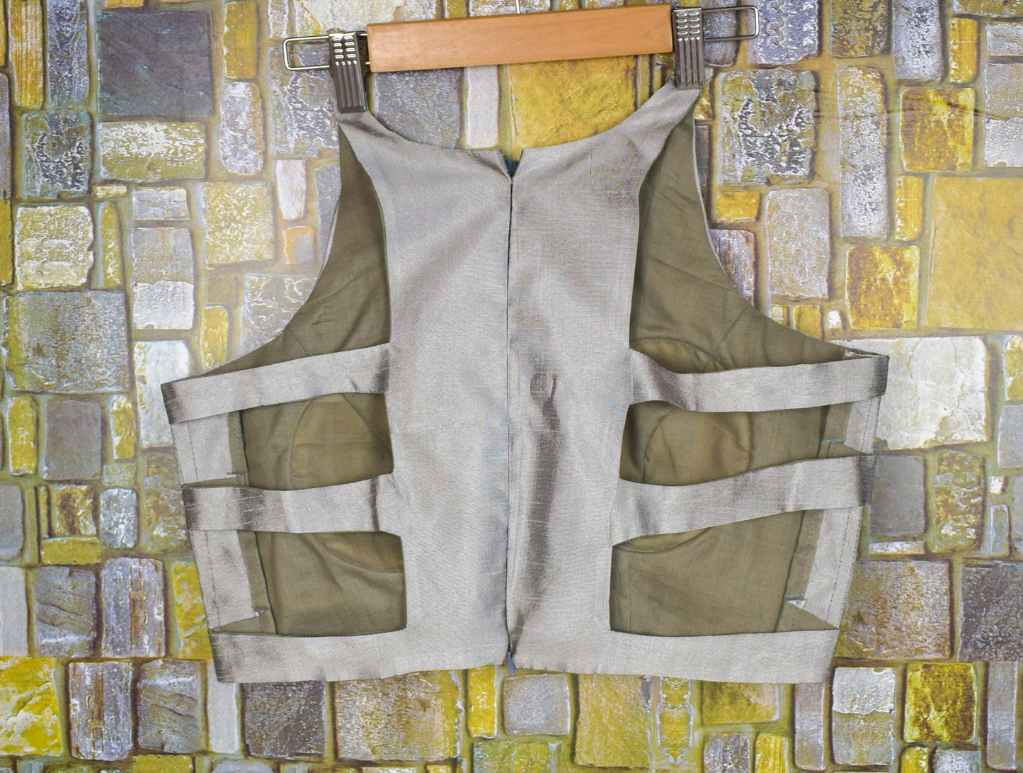 Designer made to order Raw silk Blouse Back Open Sari Top Sleeveless Crop Top Designer Blouse Hot woman tank top latest design blouse model