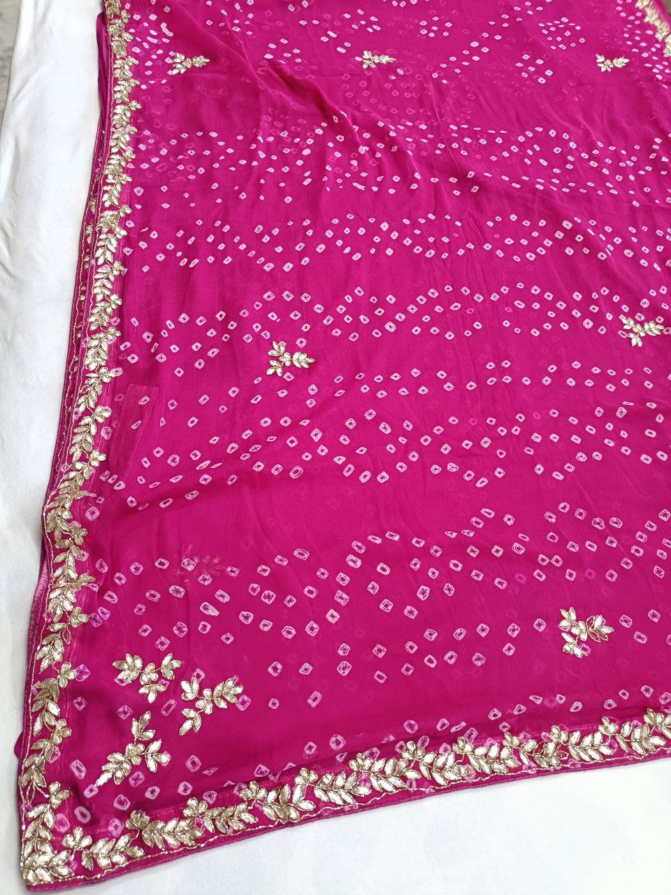 Chiffon Bandhani Saree with Kardhana & Gota Handwork – Tie-Dye Traditional Saree