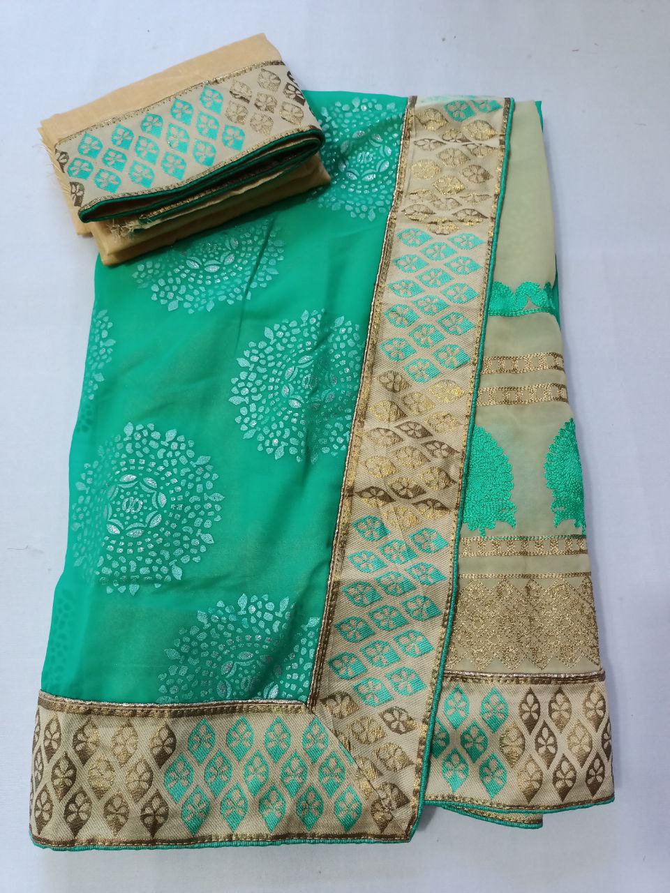 Half-Half Georgette Designer Saree with Thread Work Wrapping & Printed Pallu