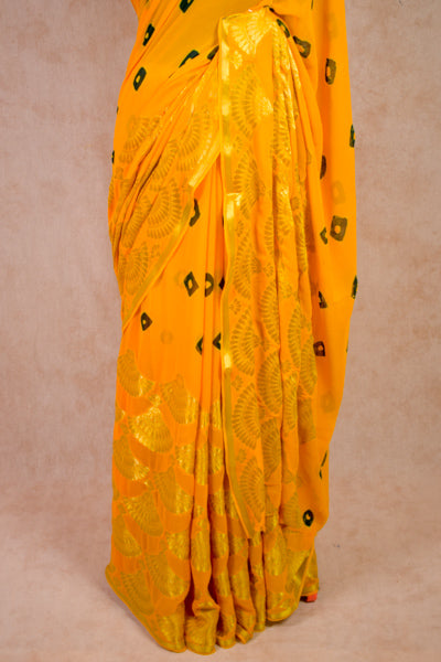 Yellow & Pink Hand Bandhej Bandhani Saree With Weaving Work – Bahuji -  Online Fashion & Lifestyle Store