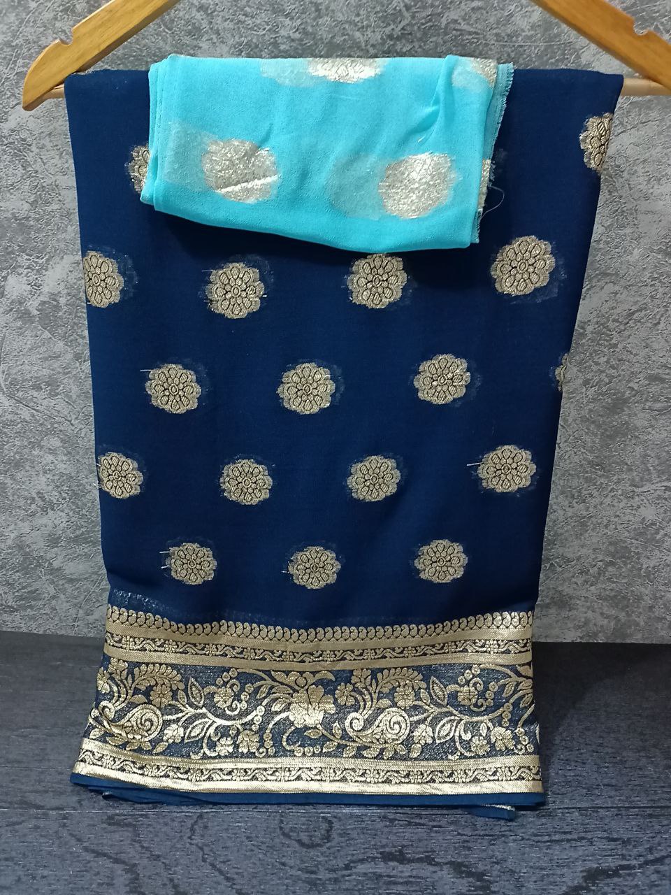 Elegant Pure Georgette Banarasi Silk Saree with Contrast Light Blue Blouse – Full Zari Weaving