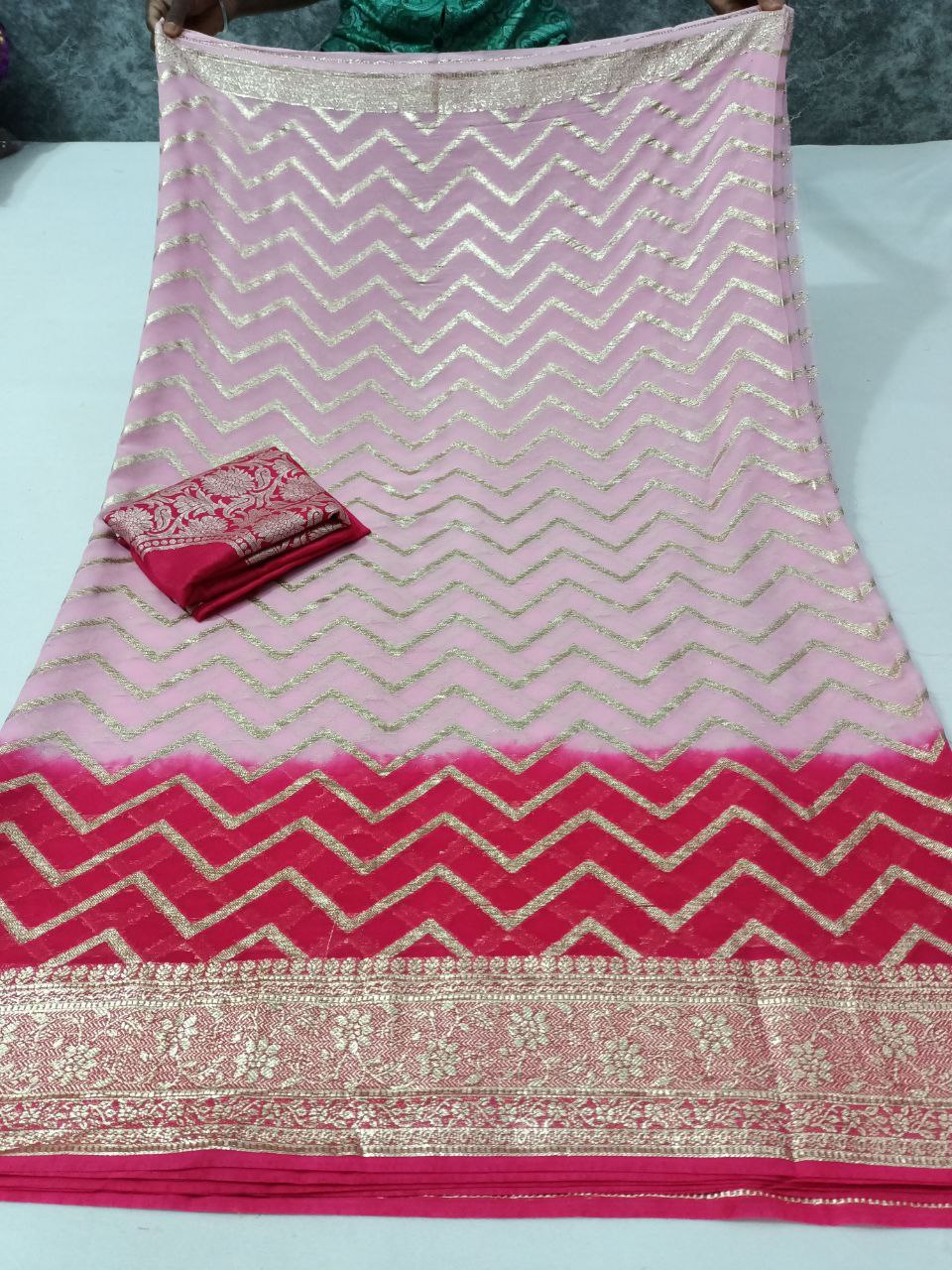 Pure Georgette Zigzag Zari Weaving Saree with Heavy Zari Weaving Blouse