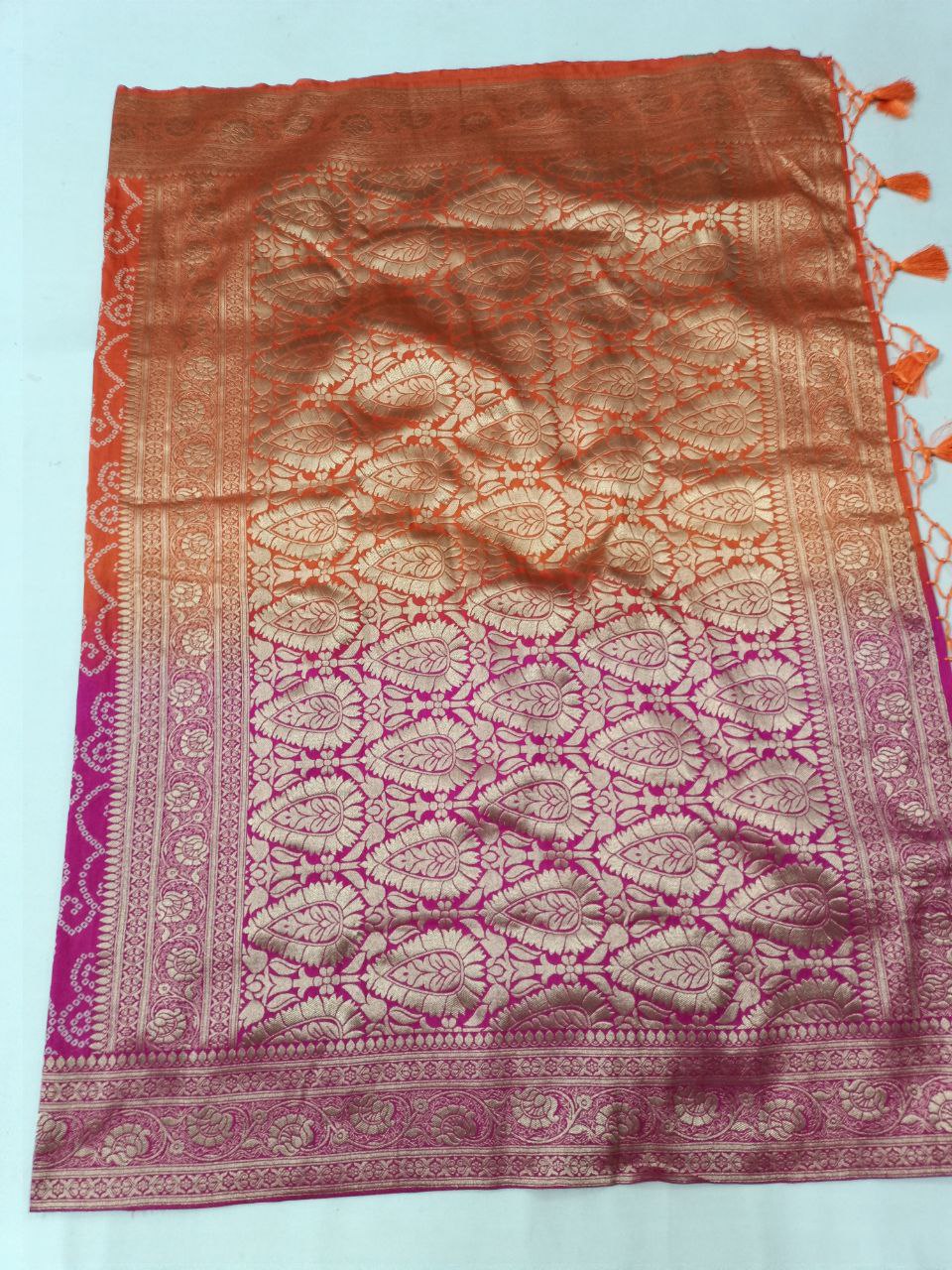 Soft Silk Two-Dye Bandhani Saree with Banarasi Zari Border and Heavy Pallu – Traditional Indian Wear