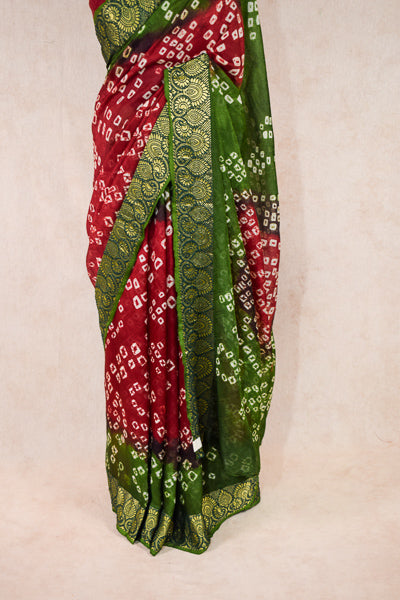 Green red jacquard bandhani saree. - KANHASAREE