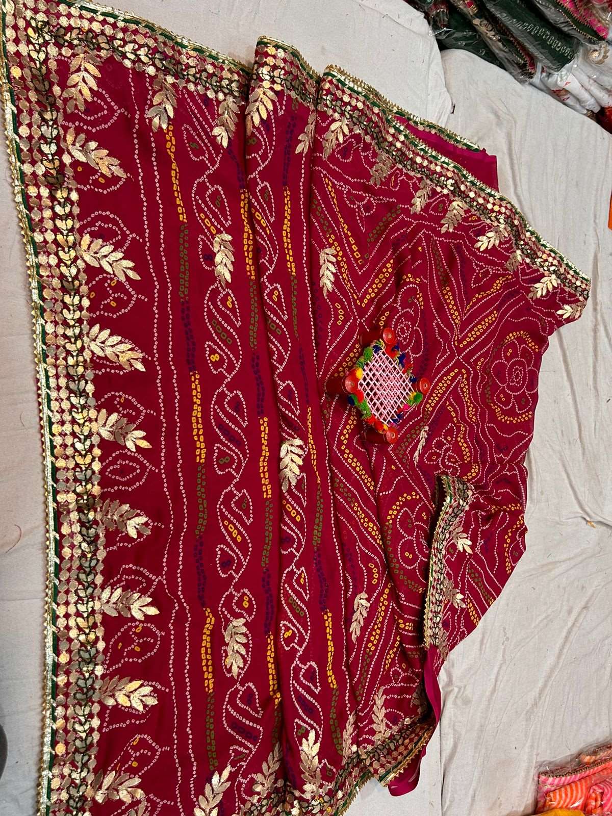 Beautiful Bandhej Traditional Chunari Print Saree - KANHASAREE