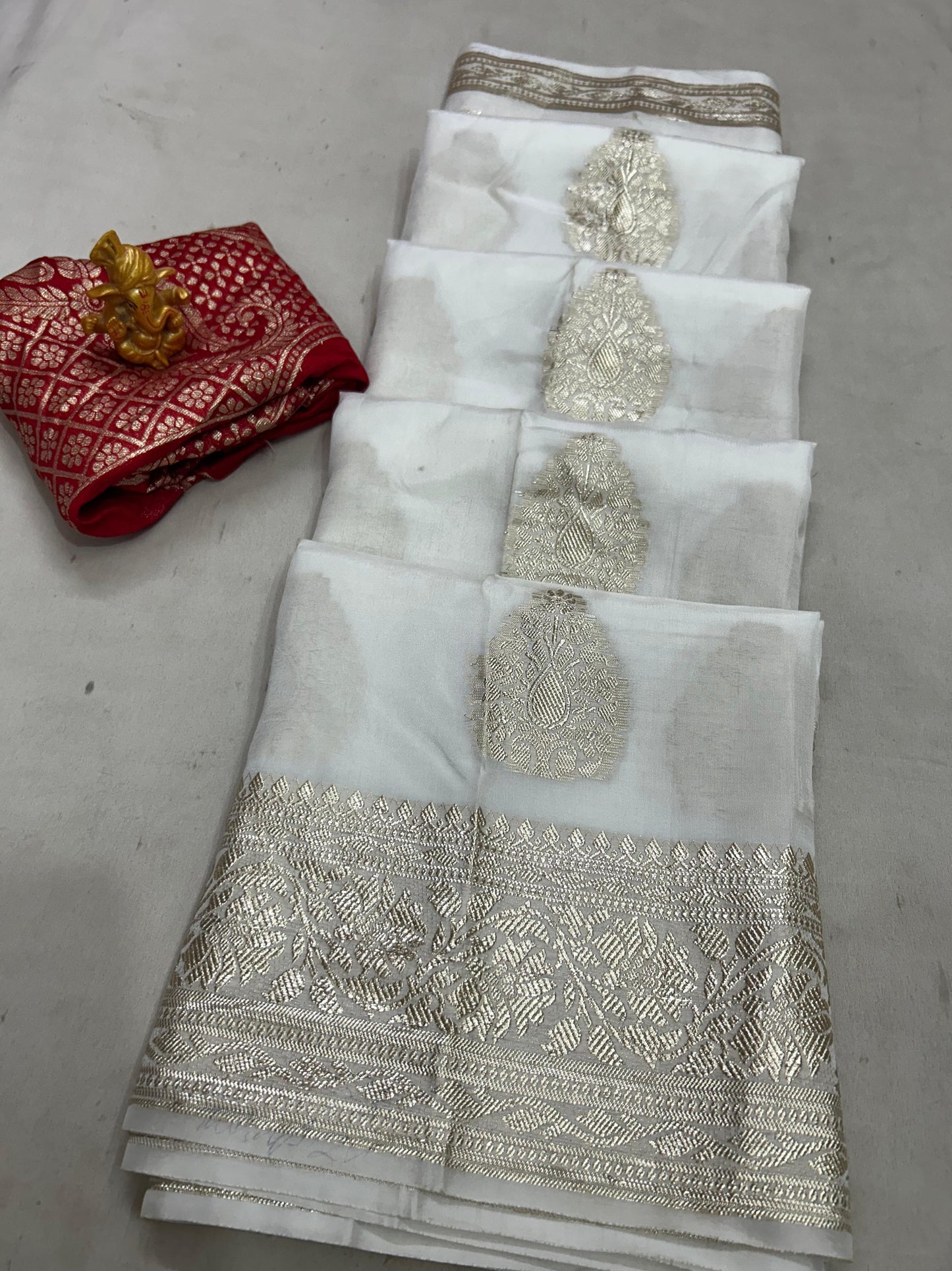 Pure Russian Dola Zari Saree with Heavy Zari Weaving & Contrast Zari Blouse - Jaipuri Design