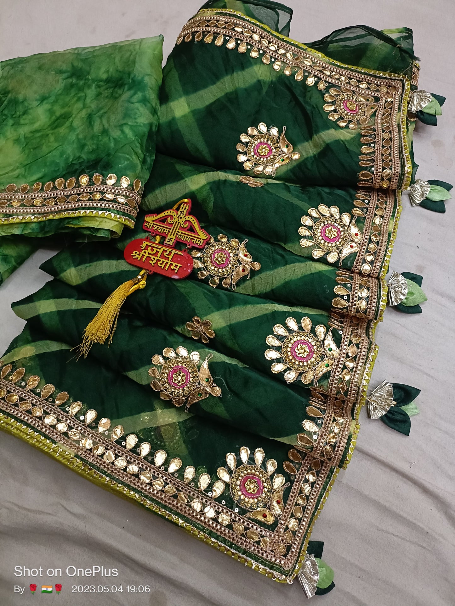 Elegant Pure Organza Lahariya Saree with Heavy Gota Patti Border & Contrast Blouse