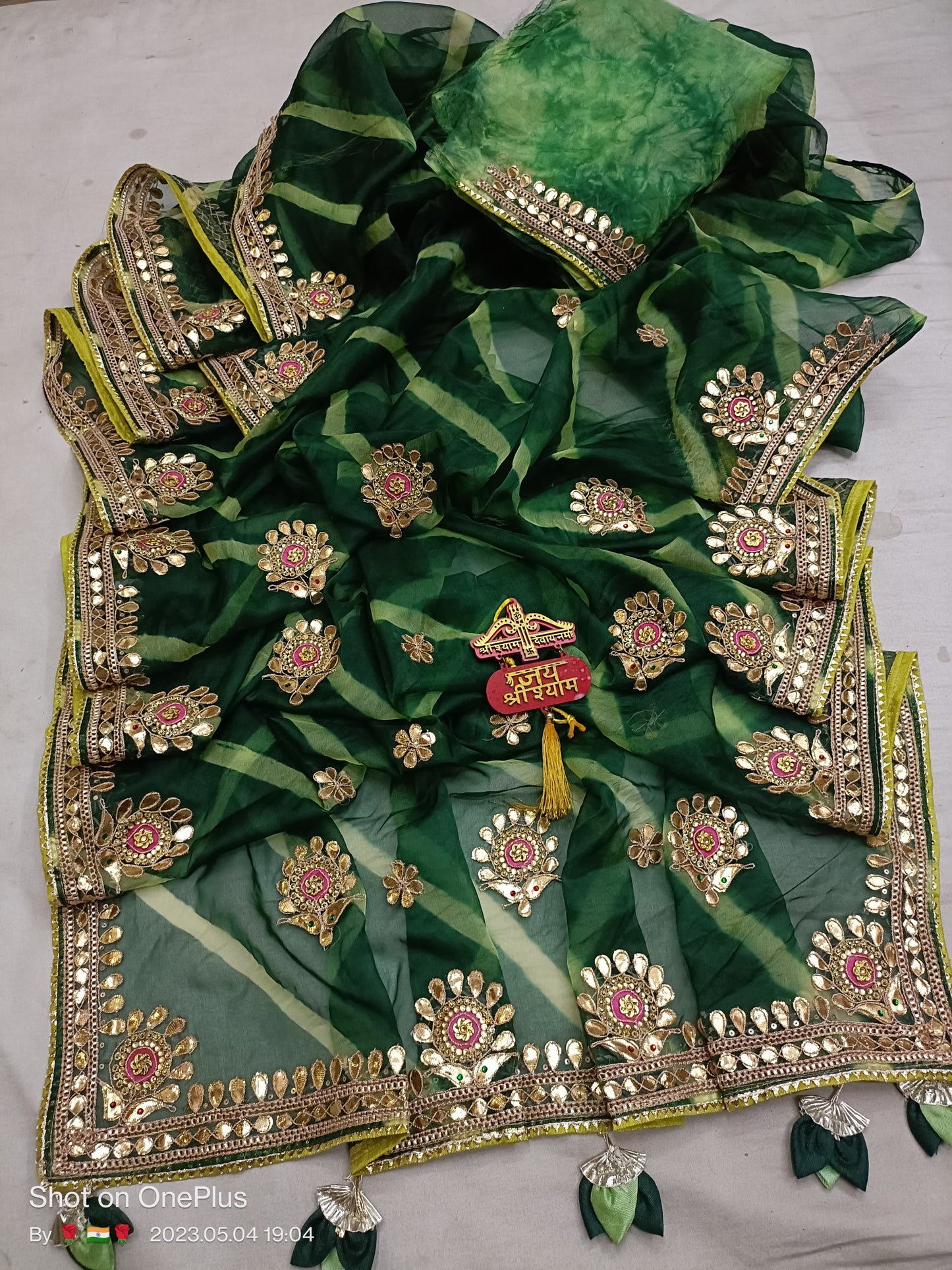 Elegant Pure Organza Lahariya Saree with Heavy Gota Patti Border & Contrast Blouse