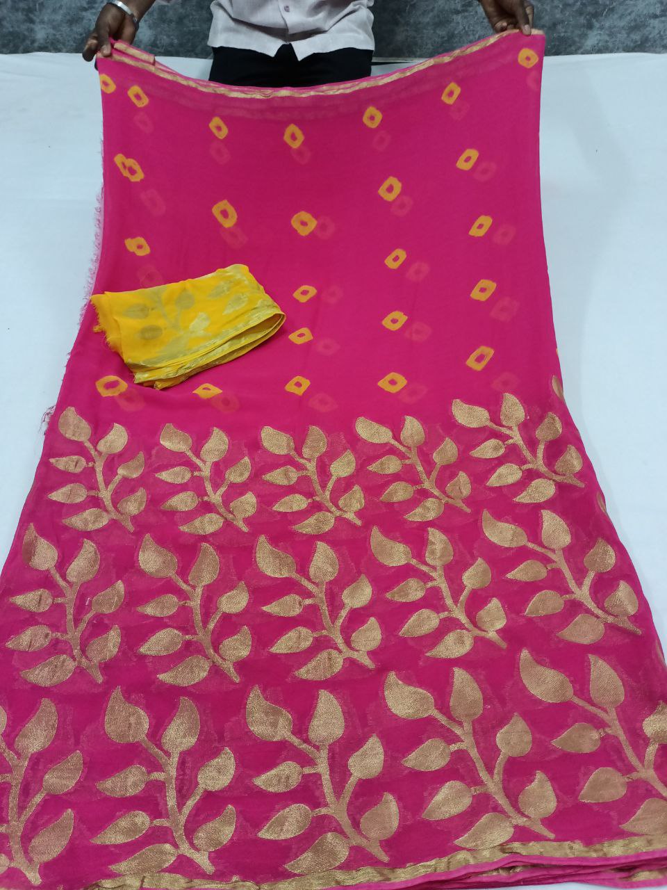 Pure Georgette Banarasi Weaving Saree with Bandhani & Contrast Yellow Blouse