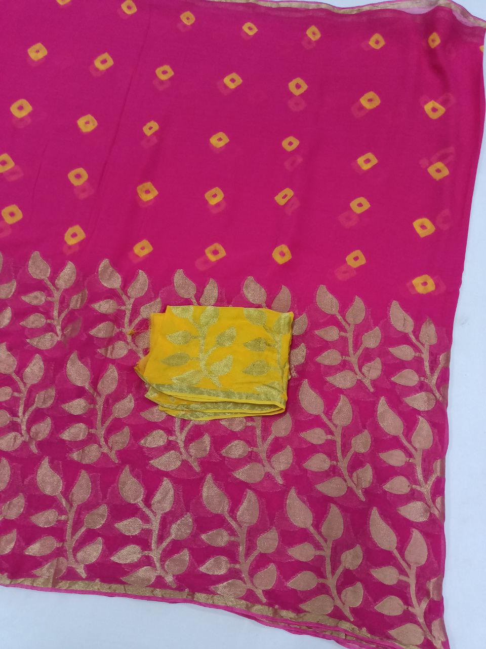 Pure Georgette Banarasi Weaving Saree with Bandhani & Contrast Yellow Blouse