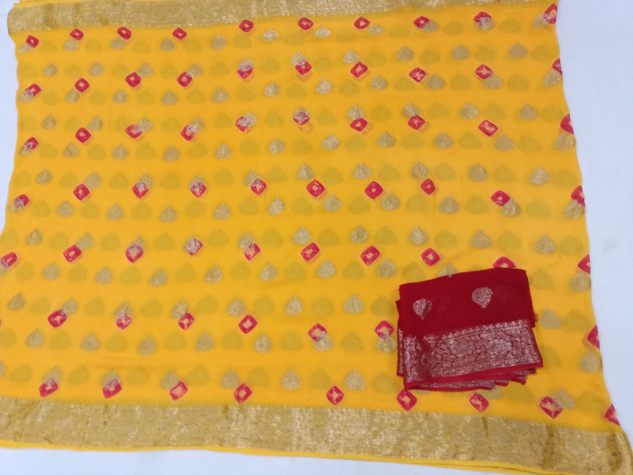 Georgette Zari Buti Saree with Hand-Dyed Bandhani & Contrast Red Zari Buti Blouse